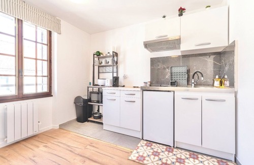 Le Pin Apartment | Appartement de 38m2, 1 à 7 Personnes, Cdg, Jo24, Disneyland Paris 28min