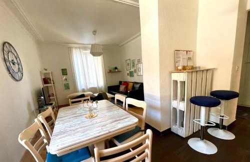 Le Locle Apartment | Appartement Douces heures avec parking couvert privé