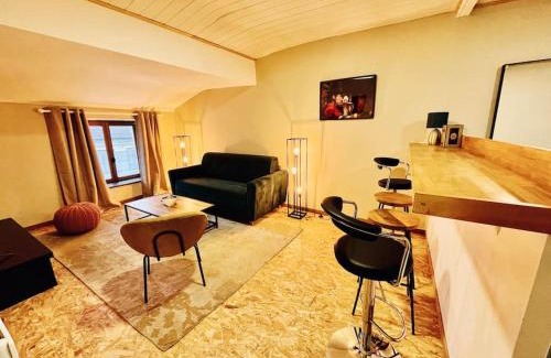 Verdun Apartment | Appartement F2 "Les Loges" Verdun Centre - Garage motos et vélo, WIFI, Géré par PrestaZen'Services