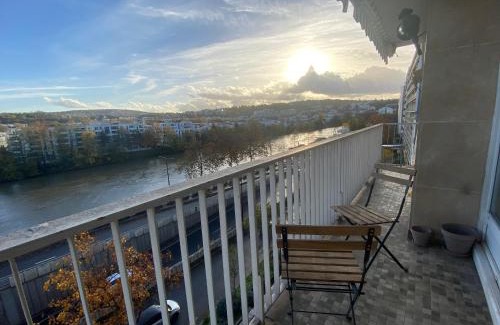 Billancourt–Rives de Seine Apartment | Appartement sur quai de Seine