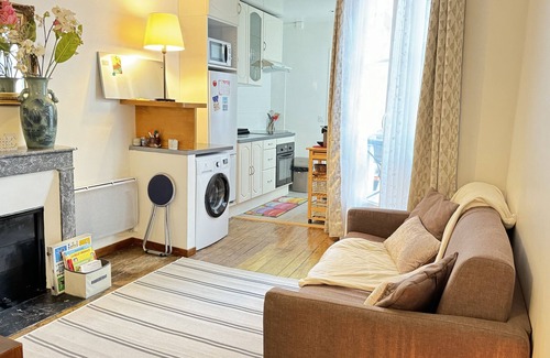 Porte-Saint-Martin Apartment | Appartement Gare de Lest