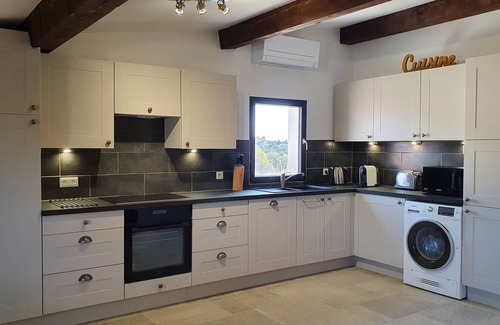 Magalas Apartment | Appartement Indépendant 80m² Très Confortable et Entièrement Équipé