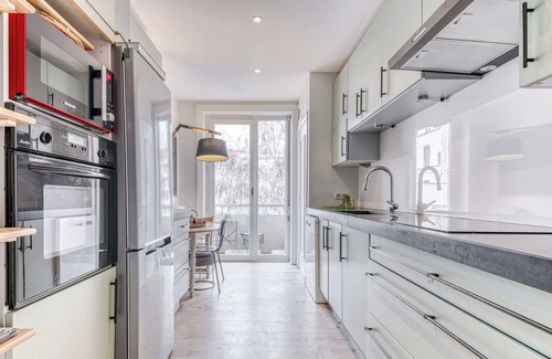 Carnot - Gailleton Apartment | Appartement Isola, climatisé et parking privé - Welkeys