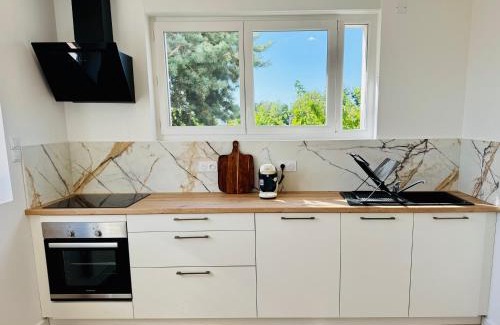 Montlucon Apartment | Appartement lumineux avec jardin