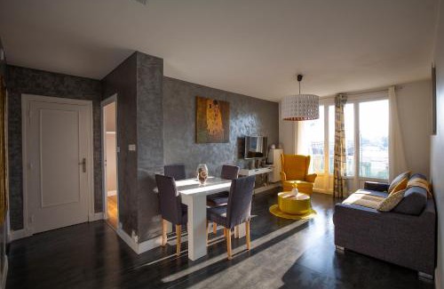 Quartier Capuche-Allies Apartment | Appartement Malya & parking privé