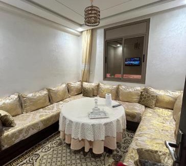 Oulad Khallouf Apartment | Appartement meublé bien situé au centre d agadir