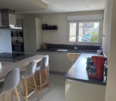 Patrotte Metz-Nord Apartment | Appartement moderne à Metz 76 m², climatisé