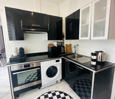 Riquet Stalingrad Apartment | Appartement parisien