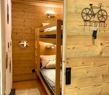 Les Orres Apartment | Appartement rénové 2 chambres vue pistes parking privatif