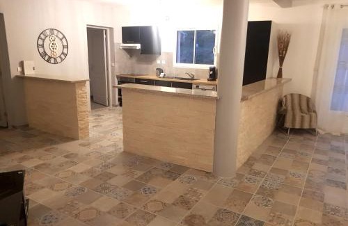 Clermont-Dessous Apartment | Appartement spacieux et confortable à Clermont-Dessous, terrasse