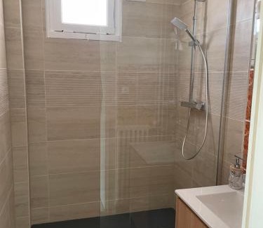 Pontlieue - Rocade Apartment | Appartement spacieux à 2km du circuit, proche tram, circuit à 8 en tram
