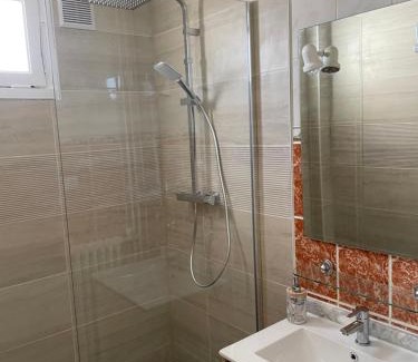 Pontlieue - Rocade Apartment | Appartement spacieux à 2km du circuit, proche tram, circuit à 8 en tram