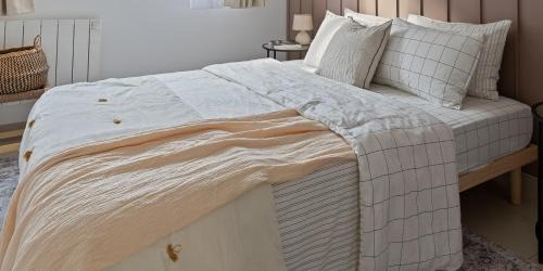 Le Grand Charran Apartment | Appartement spacieux 1 chambre parking gratuit