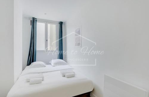 Quartier de la Porte-Saint-Denis Apartment | Appartement spacieux avec balcon au cœur de Paris