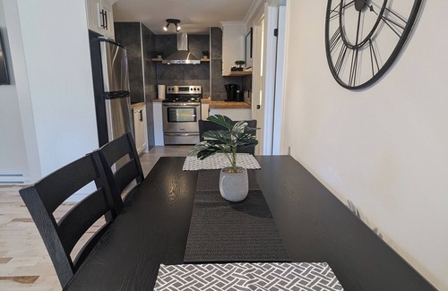 Lachenaie Apartment | Appartement Style Urbain Très Tranquille Situés a 5 min du Vieux Terrebonne