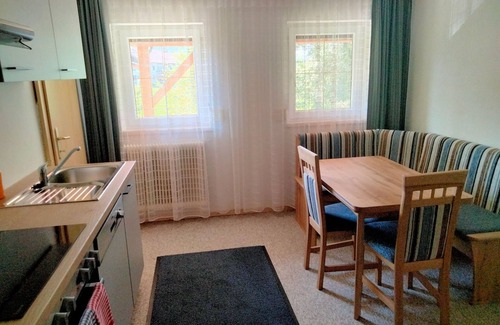Aurach am Hongar Apartment | Appartment Zi 1 u. 4 mit Balkon - Ruheoase in der Natur Nahe am Attersee