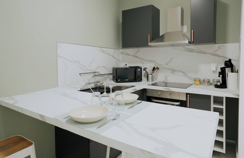 Valenciennes Apartment | AppartSpa59: Suite Tentation Balnéo Sauna (Secret Room optional)
