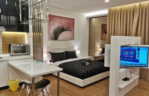 Seri Kembangan Apartment | Apple 5 @ Menara Simfoni/Symphony Tower Free Wifi/Parking/TV Box/Nexflix