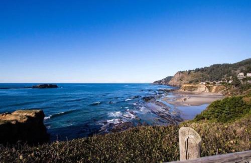 Otter Rock House | Apple Gate Beach House