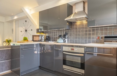 Little Walsingham Cottage | Apple Tree Cottage is in the grounds of The Old Vicarage near Little Walsingham.