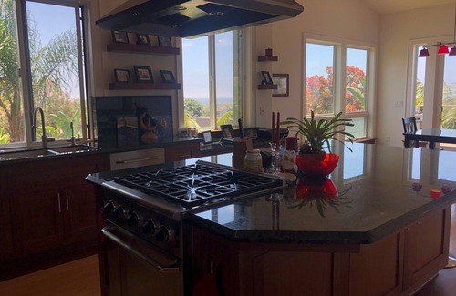 Olde Carlsbad House | Approx 1800 sq ft executive/honeymoon/family suit with panoramic ocean views
