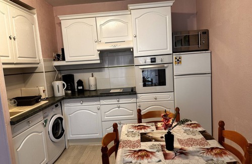 Lamalou-les-Bains Apartment | appt 2 ch 4-6 pers. on the ground floor - 10 min walk from the thermal baths