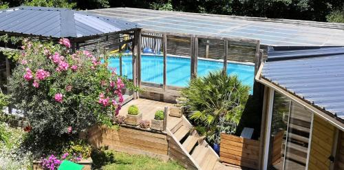 La Celle-sous-Gouzon Apartment | Appt dans maison d'architecte, Spa, Piscine & jardin