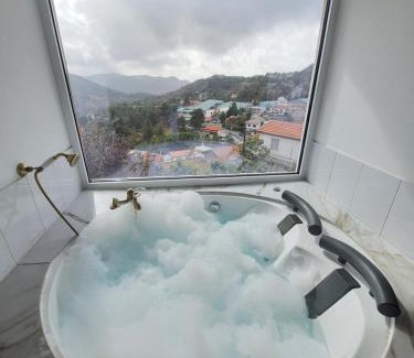 Agros Villa | Aprosmeno Jacuzzi House 1