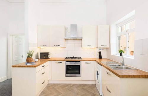 Leamington Spa Apartment | Apt 2 Avenue Road - Leamington Spa