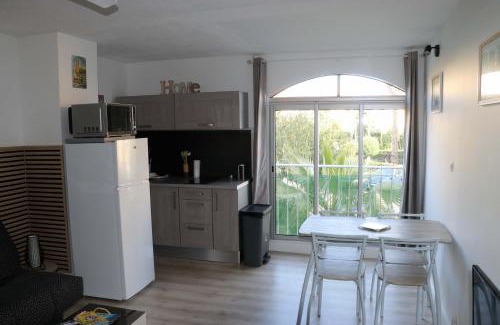 Cap d'Agde Apartment | Apt 4 couchages proche plage dans residence