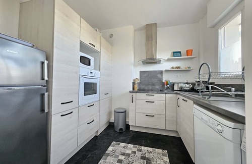 Pontaillac Apartment | Apt 4 Pers, 1 min de la Plage, Parking Privé