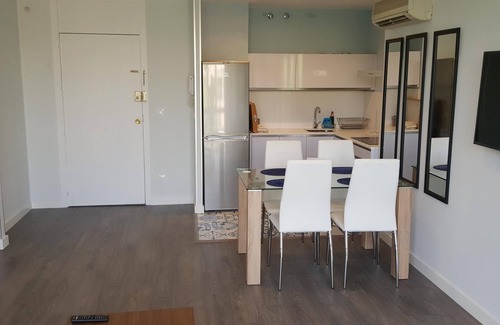 Centro Comercial Apartment | Apt Boulevard Gran Capitán Córdoba by JITKey