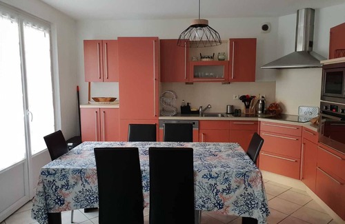 Cancale Apartment | Apt T3 with garage, street of the port, Cancale, 50 m sea and harbor of Houle