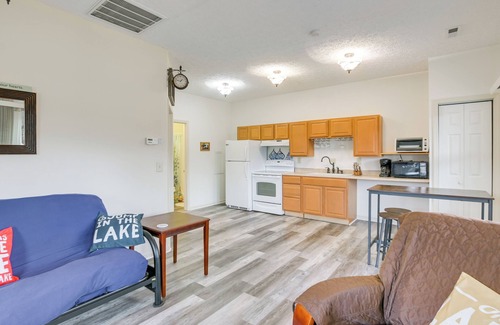 Ingles Apartment | Apt w/Lake Views - Day Trip to Virginia Tech!