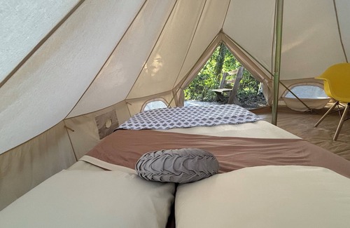 Playa Blanca Hotel | Aqeel Dome Riverfront Retreat: Experience Nature’s Beauty in a Glamorous Jungle