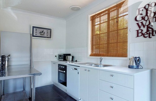 Blueys Beach Apartment | Aqua Apartment #4 - Pacific Palms Holidays