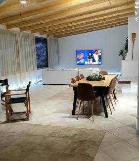 Atalanti Villa | AQUA VILLA