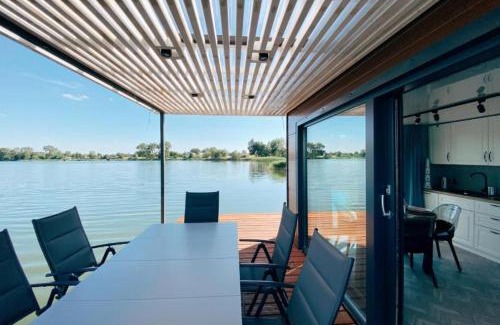 Wabrzezno Boat Rental | AquaHouse Zamkowe