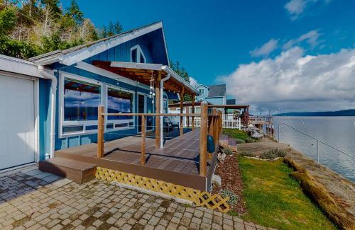 Hoodsport Hotel | Aquamarine Dreams