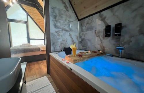 Caykara Cabin | Aquarium BUNGALOW UZUNGÖL