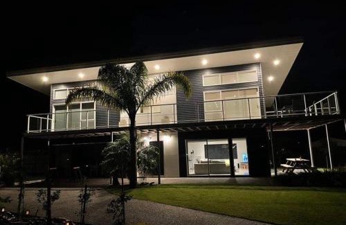 Whitianga House | Aquila Waters - Whitianga Holiday Home