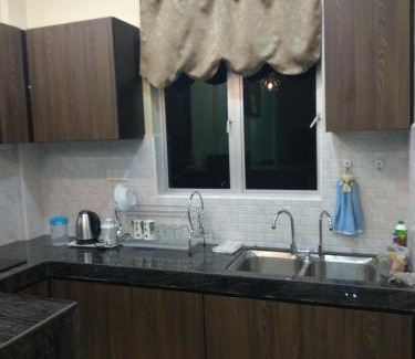 Jementah House | AR Guesthouse (Homestay Muslim)