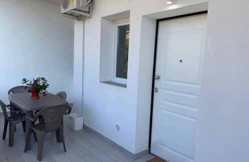 Le Castella Apartment | Aragon Cottage a due passi dal mare
