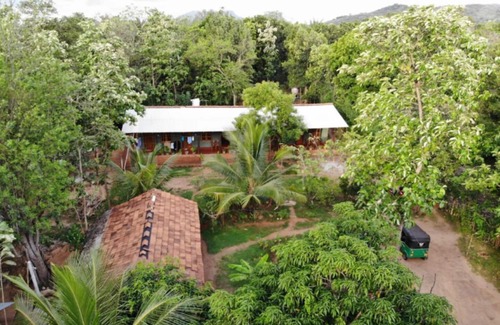 Kimbissa House | Araliya self Cooking Resort- Dambulla Unit 6 #Luxury room