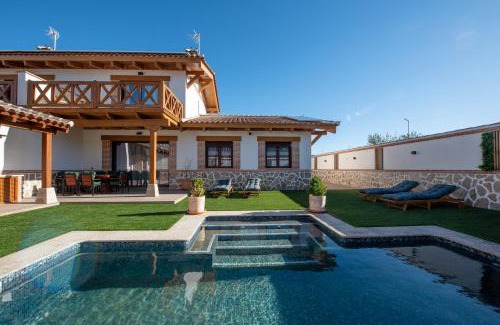 Navahermosa Ski Chalet | Arandas Village