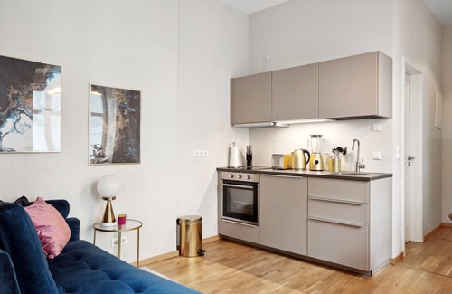 Charlottenburg Apartment | Arbio I Design Studio near Deutsche Oper Berlin