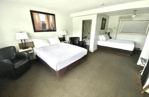 Regional District of Nanaimo Hotel | Arbutus Grove Motel