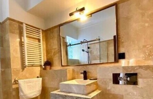 Kiseleff Apartment | Arc de Triomphe Studios #2