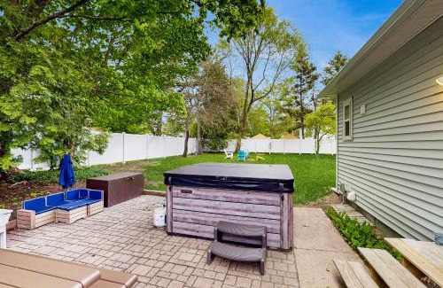 Arcadia House | Arcadia Beach Cottage