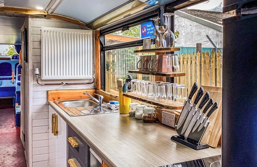 Glenmorangie Apartment | Archie The Double Decker Bus - UK48023